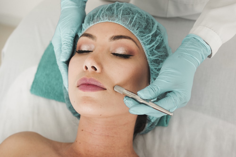 Facial skin treatment